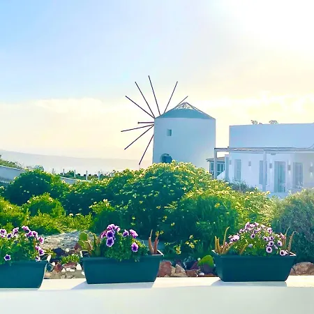Sunset Queen In Oia