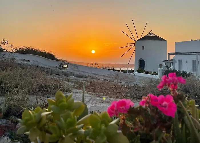 Sunset Queen In * Oia